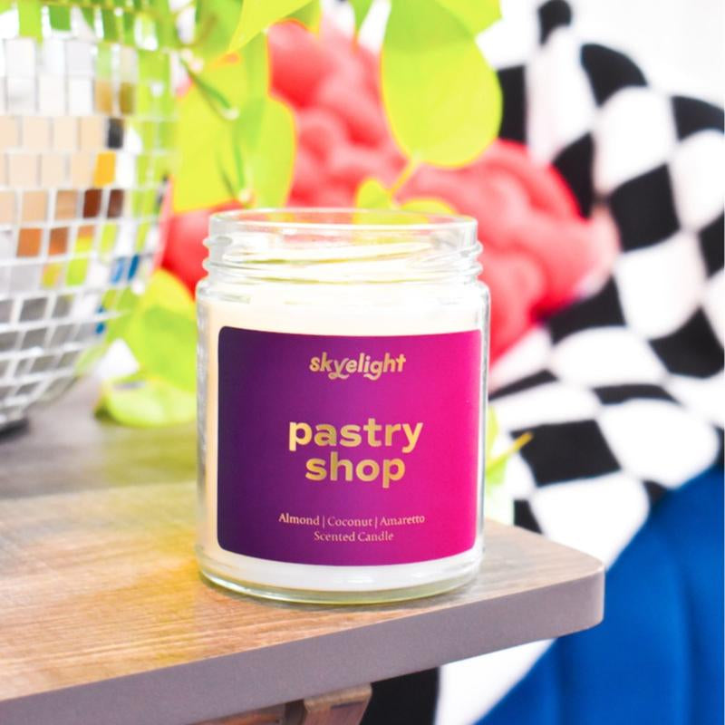 Coconut Apricot Candles - Long- Lasting, Gold Foil Labels, Multiple Scents Varieties Available | 7.2Oz